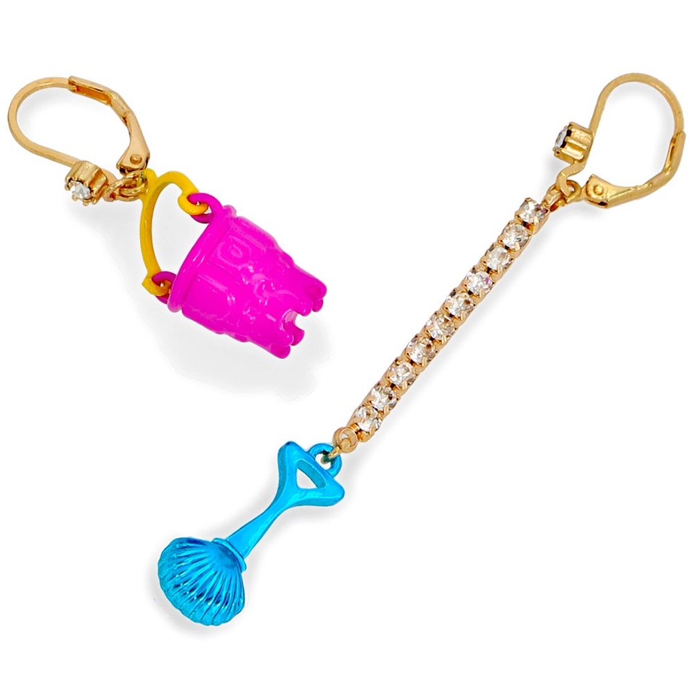 New Betsey Johnson Faux Stone Seashell Shovel Pail Mismatch Earrings